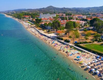 Hanioti – Savršena destinacija za porodični odmor u Grčkoj 🌞